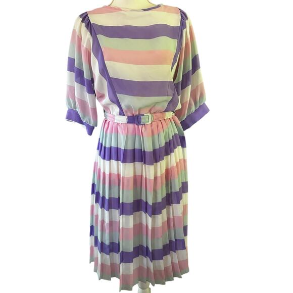 VINTAGE 1980'S Mannitte Belted Dress with Balloon Flouncy Sleeve Belted Waist - Picture 2 of 6